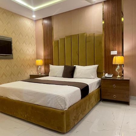 Hotel Croydon International راوالبيندي المظهر الخارجي الصورة