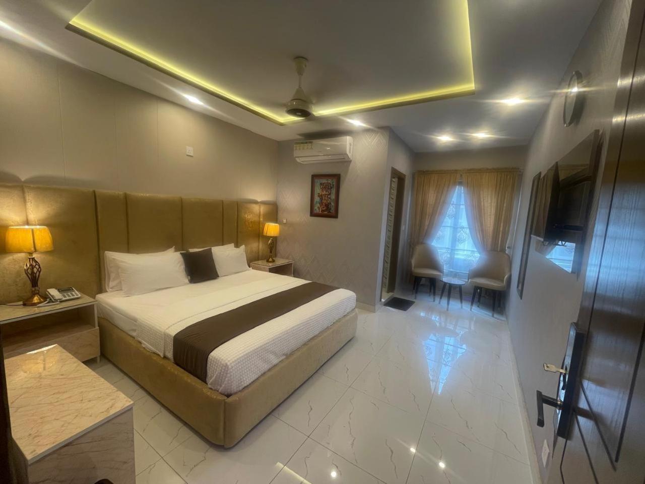 Hotel Croydon International راوالبيندي المظهر الخارجي الصورة