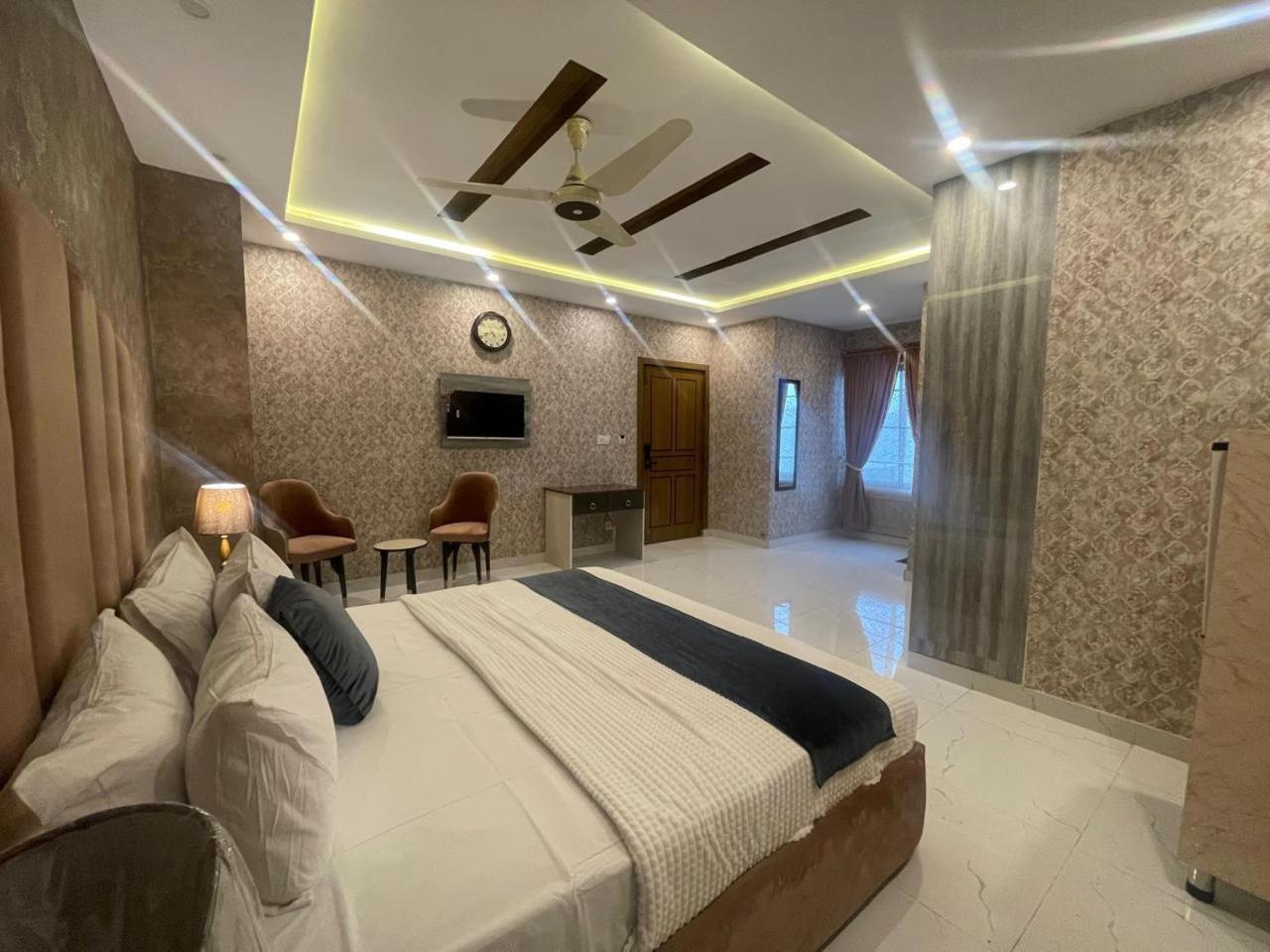 Hotel Croydon International راوالبيندي المظهر الخارجي الصورة